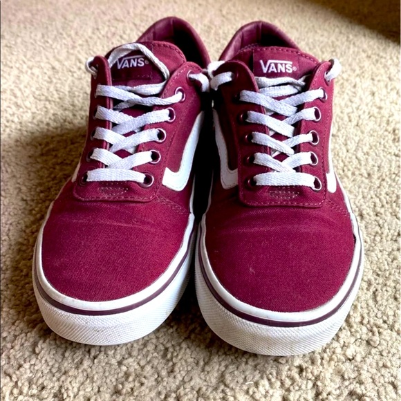 shoes - Picture 2 of 3